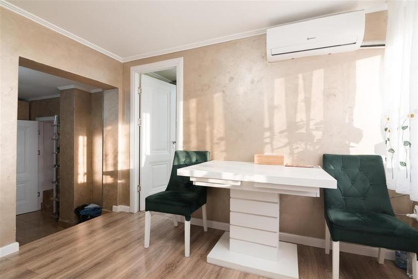 Apartament cu 2 camere decomandat în Sânmartin