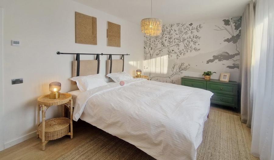 Apartament cu 2 camere semidecomandat, mobilat în Poiana Brașov