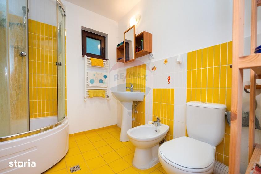 Casă cu 5 camere cu Teren 2340 Mp în Bălilești