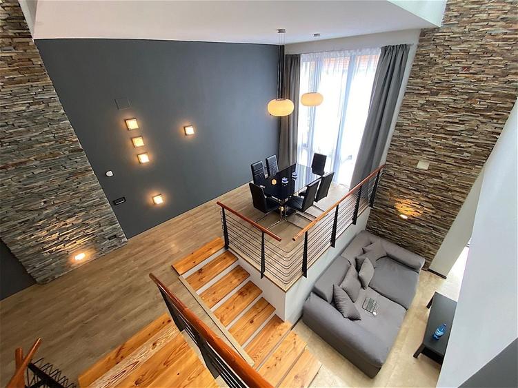 Duplex cu 3 camere cu Canalizare în Lipovei