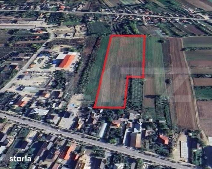 Teren de 19650 mp, în Central