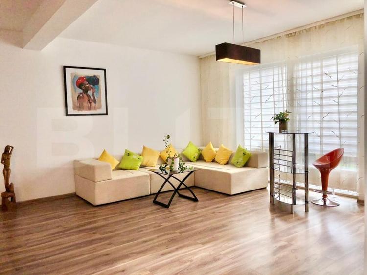 Duplex cu 5 camere cu Canalizare în Iris