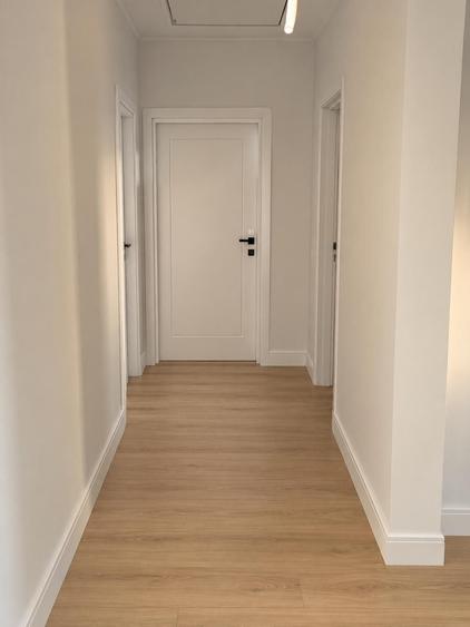 Casă cu 4 camere în Exterior Vest