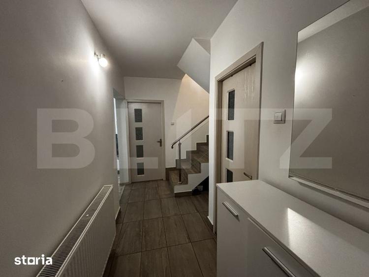Casă cu 5 camere cu Teren 336 Mp în Șimnicu de Sus