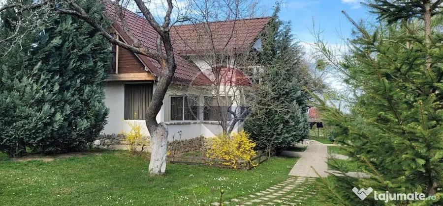 Casă cu 5 camere cu Teren 2000 Mp în Stațiunea Climaterică Sâmbăta