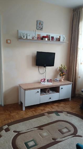 Apartament cu 2 camere semidecomandat în Micro 19