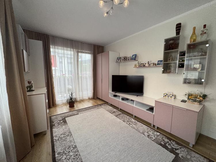 Apartament cu 2 camere decomandat, mobilat în Florești
