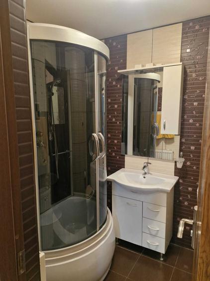 Apartament cu 2 camere decomandat, mobilat în Ultracentral