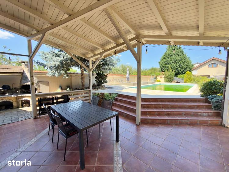 Casă cu 5 camere cu Teren 781 Mp în Gai