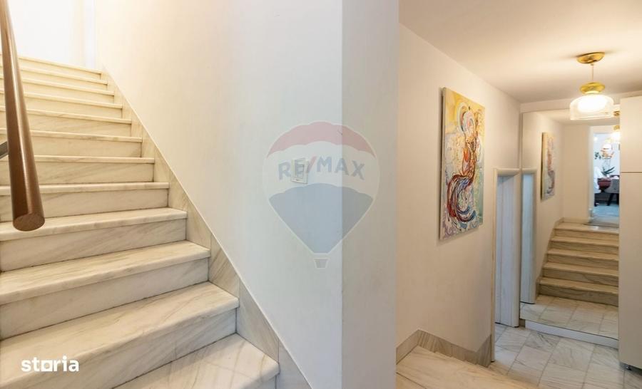 Casă cu 4 camere în Domenii