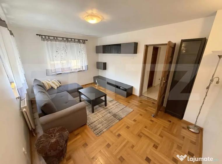 Casă cu 5 camere cu Teren 380 Mp în Central