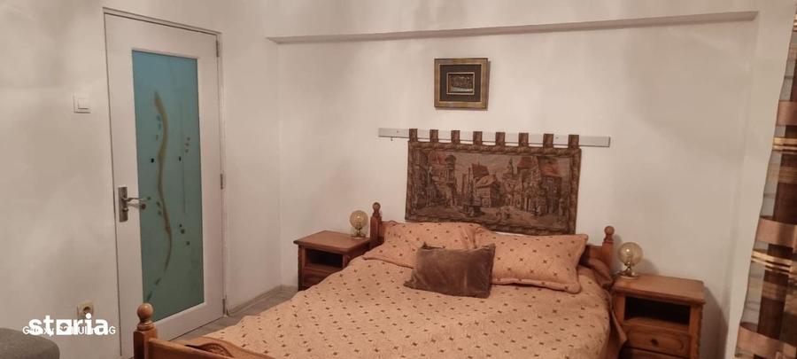 Apartament cu 3 camere decomandat în Ostroveni