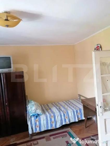 Casă cu 6 camere cu Teren 1100 Mp în 14 Mai