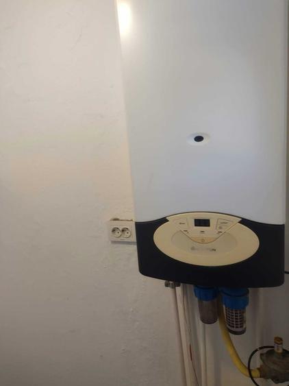 Apartament cu 2 camere decomandat în Exterior Vest