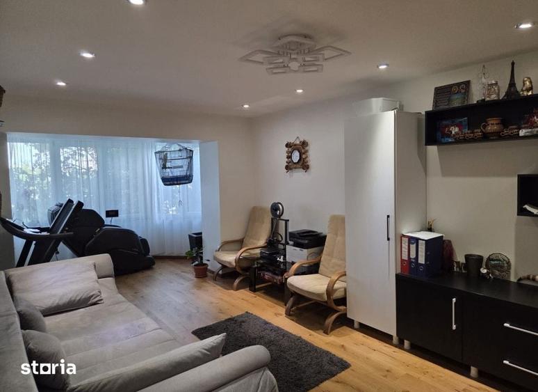 Apartament cu 3 camere în Nicolina