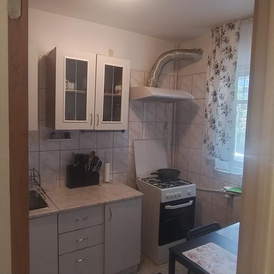 Apartament cu 3 camere decomandat în Tineretului
