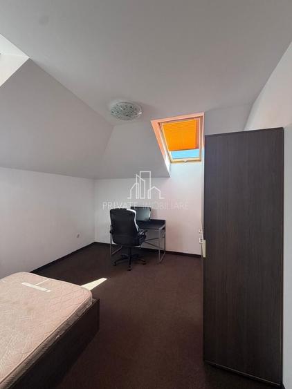 Apartament cu 5 camere decomandat în 7 Noiembrie
