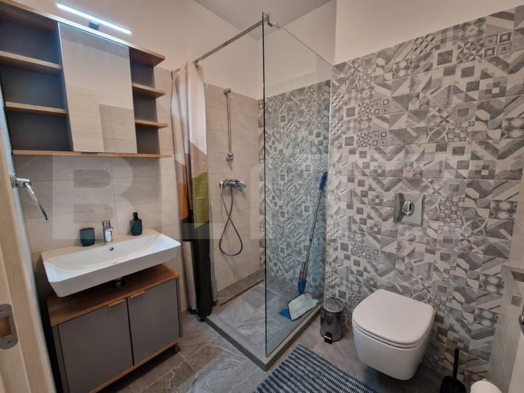 Apartament cu 3 camere decomandat, mobilat în Lăpuș Argeș
