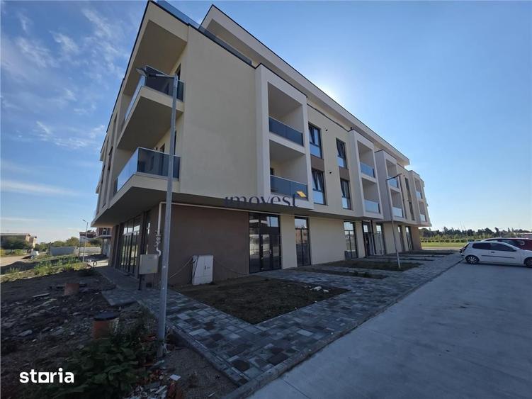 Apartament cu 3 camere decomandat în Solidarității