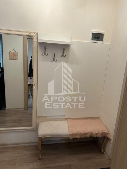Apartament cu 2 camere semidecomandat, mobilat în Lipovei