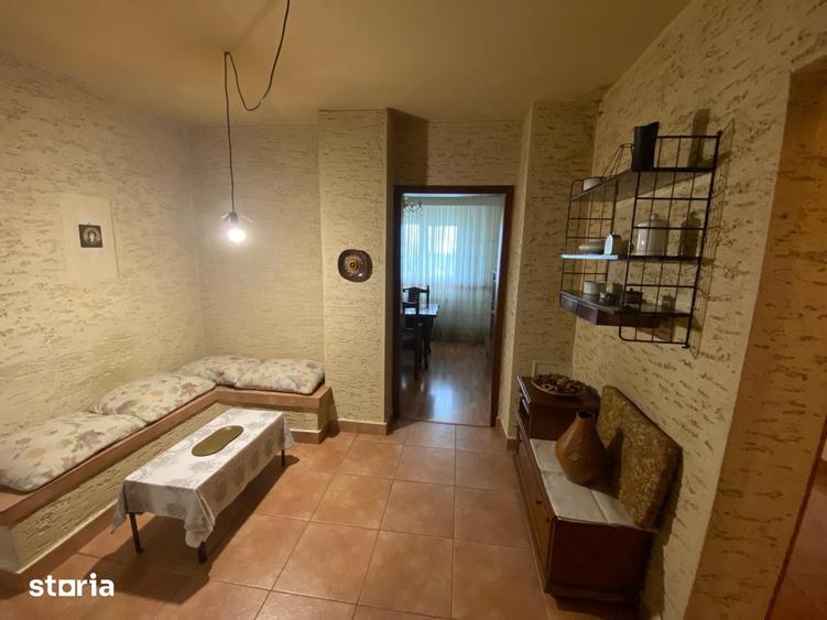 Apartament cu 4 camere decomandat în Pantelimon
