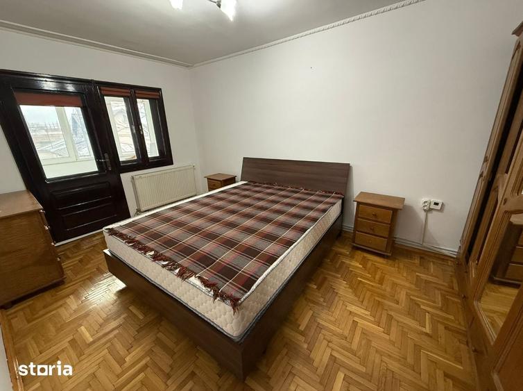 Apartament cu 3 camere decomandat în Central