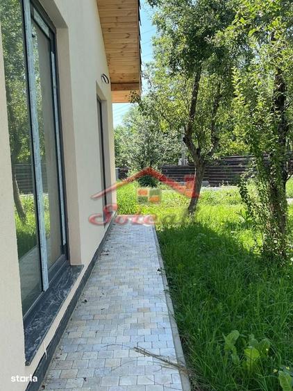 Casă cu 3 camere cu Teren 1030 Mp în Central