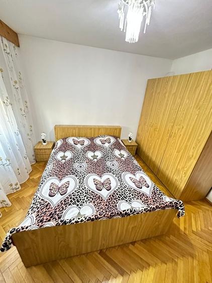 Apartament cu 4 camere decomandat în Iosia