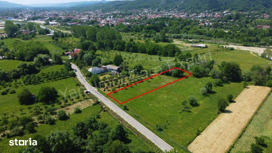 Teren de 2000 mp, în Domnești