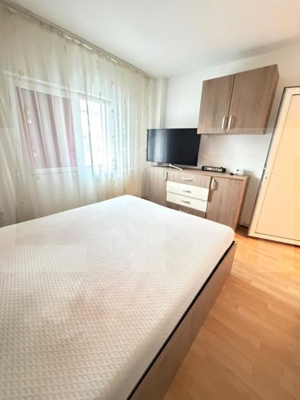 Apartament cu 2 camere decomandat, mobilat în Central