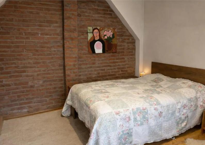 Casă cu 3 camere cu Teren 324 Mp în Central