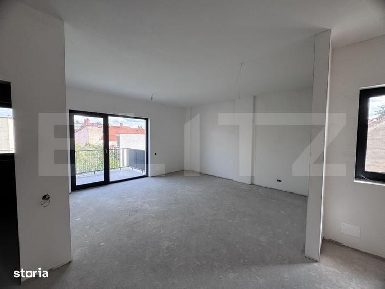 Apartament cu 3 camere, 77,79 mp - zona Centrala - 12