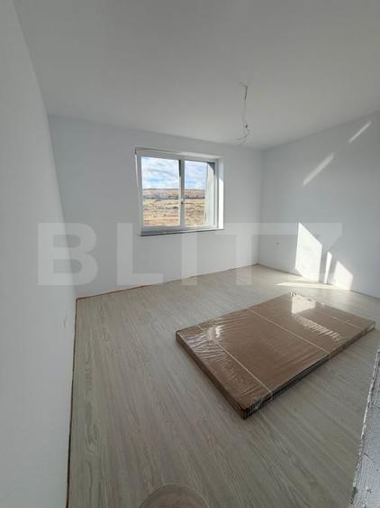 Apartament cu 3 camere semidecomandat în Iris