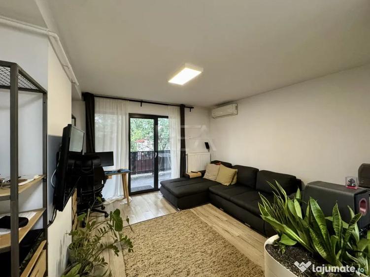 Apartament cu 2 camere decomandat în Jiului