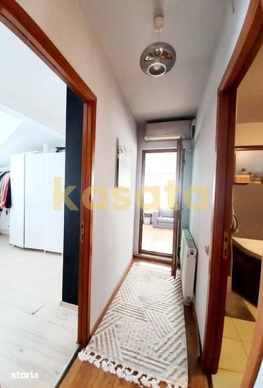 Casă cu 4 camere cu Teren 130 Mp în Băneasa