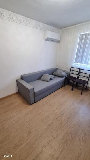 Apartament cu 2 camere decomandat în Gara