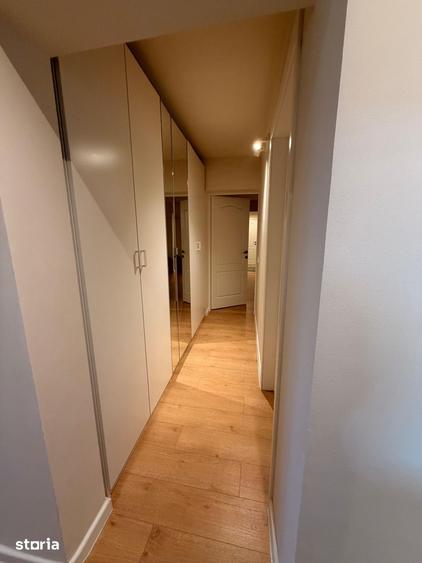 Apartament cu 4 camere în Aviatorilor