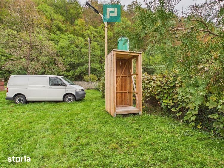 Casă cu 6 camere cu Teren 10439 Mp în Vărădia de Mureș