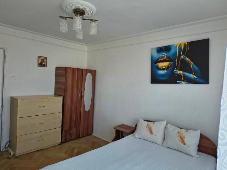 Apartament cu 2 camere semidecomandat, mobilat în Nicolina