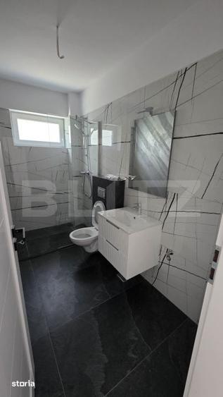 Apartament cu 3 camere în Independenței