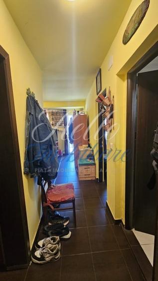 Apartament cu 2 camere semidecomandat în Florești