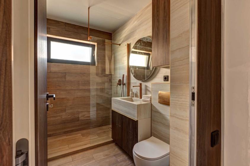 Apartament cu 2 camere semidecomandat în Dosu Bricii