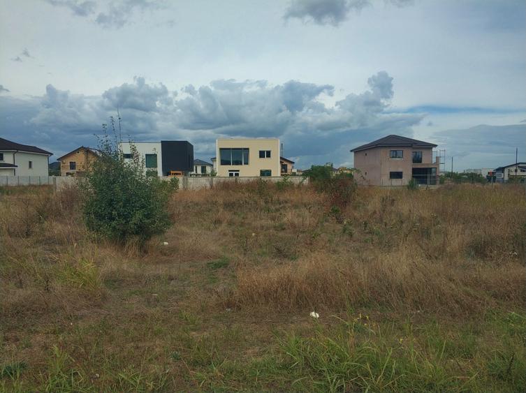 Teren Construcții intravilan de 500 mp, în Km 5