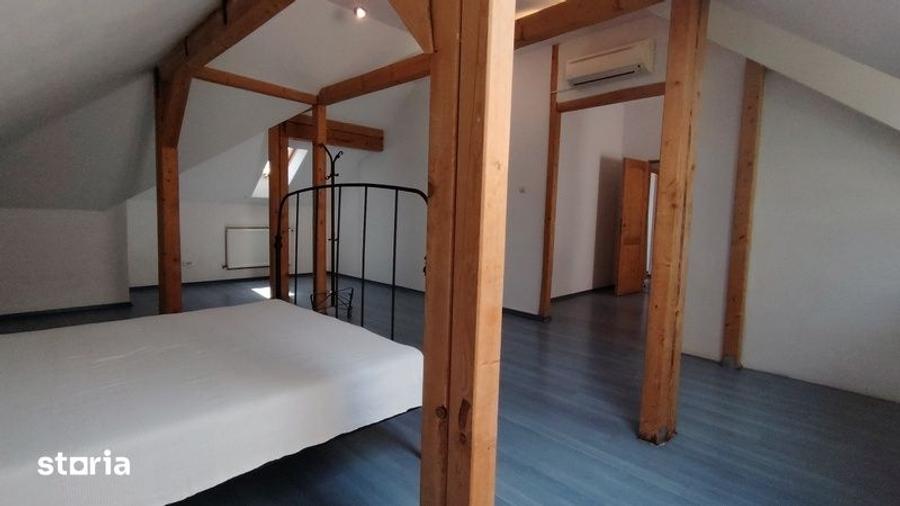 Apartament cu 5 camere decomandat în Iancului