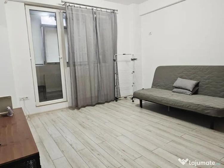 Apartament decomandat în Roșu