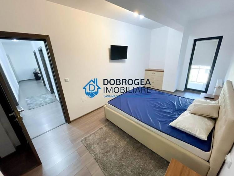 Apartament cu 3 camere decomandat, mobilat în C5