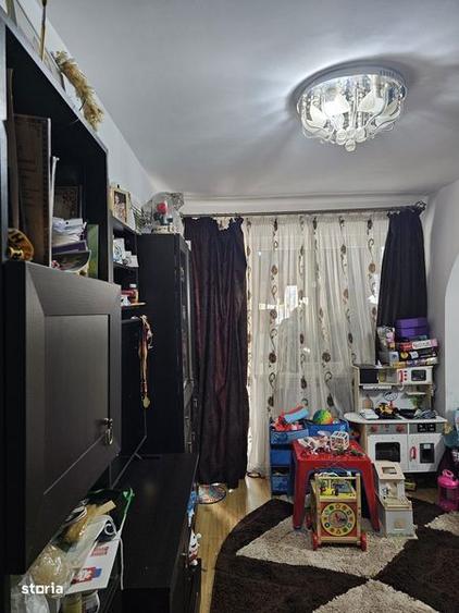 Apartament cu 2 camere semidecomandat în Mărăței