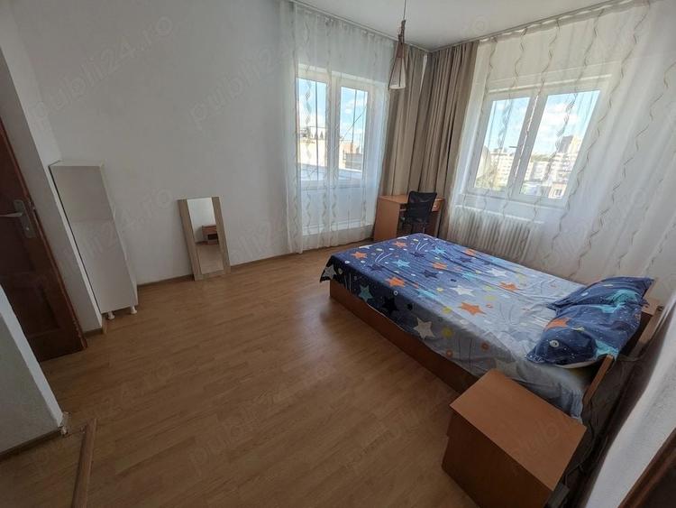 Apartament cu 2 camere semidecomandat, mobilat în Romană