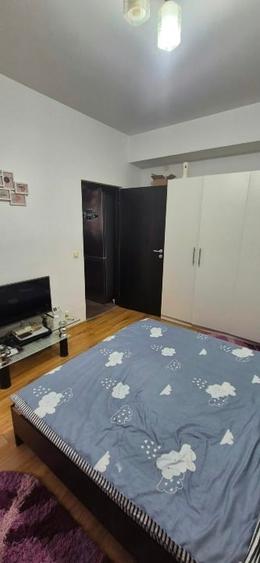 Apartament cu 2 camere, mobilat în Baza 3