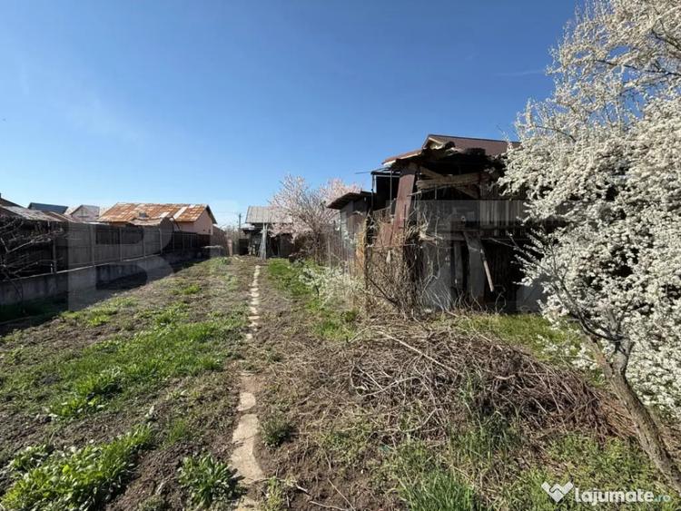 Casă cu 3 camere cu Teren 2800 Mp în Păulești